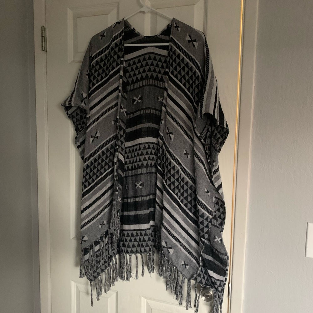 Black and Grey Geometric Poncho